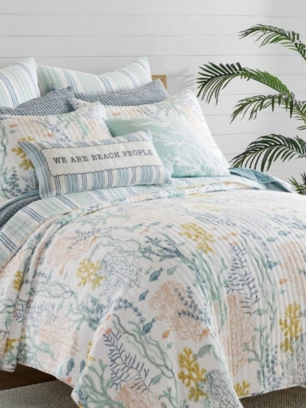 New! Levtex Nautical Home Ocean Meadow Reversible Striped King Quilt Bedding Set
